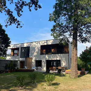 Bread Et Couette Bed & Breakfast