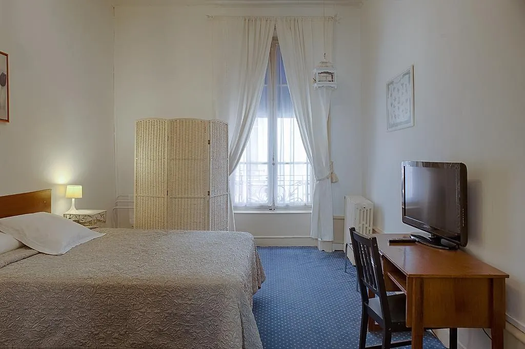 Hotel Des Facultes Lyon 0*,